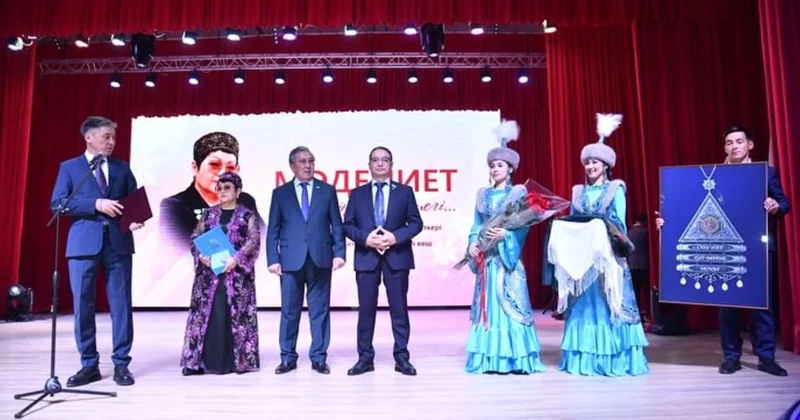 Мәдениет өмірімнің бір бөлшегі : Атырауда Алма Андарбаеваның 70 жас мерейтойы аталып өтті