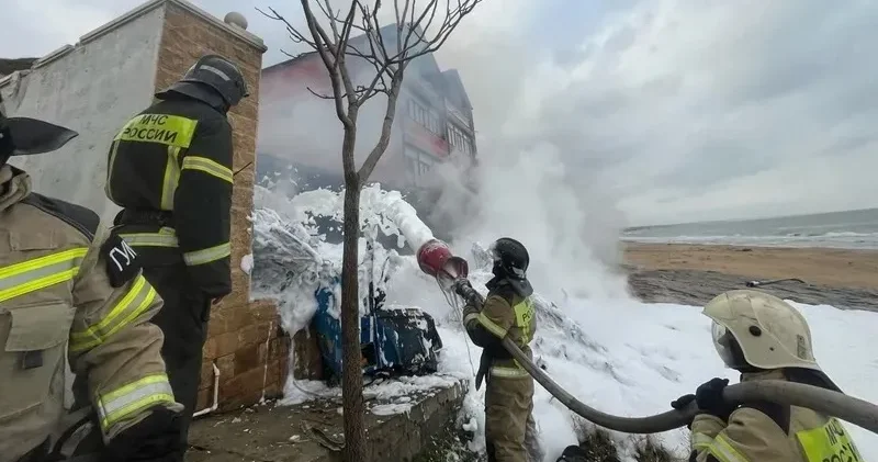 Дағыстанда адам толы тікұшақ үй үстіне құлады