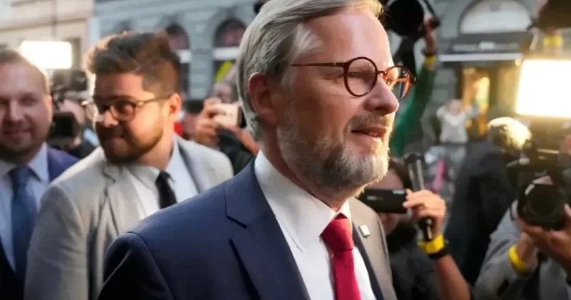 Чехия Президенті үкіметтің отставкасын қабылдады