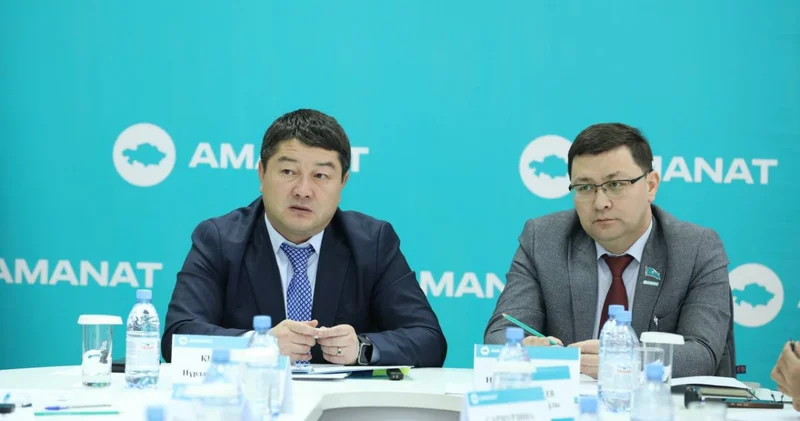 AMANAT : Маңғыстау облысының әкімі Халықпен бірге! бағдарламасының орындалуы туралы есеп берді