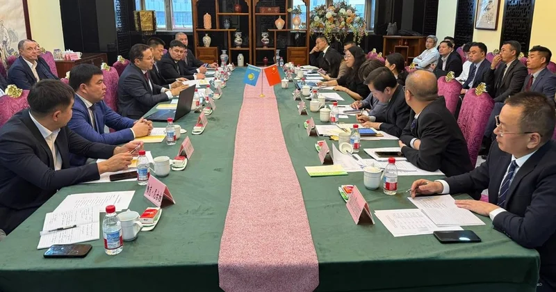 2026 жылдан бастап Қытайға баратын қазақстандық көліктерге рұқсат шектеусіз беріледі