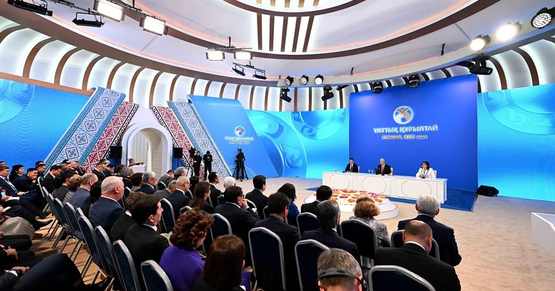 В партнерстве государства и общества