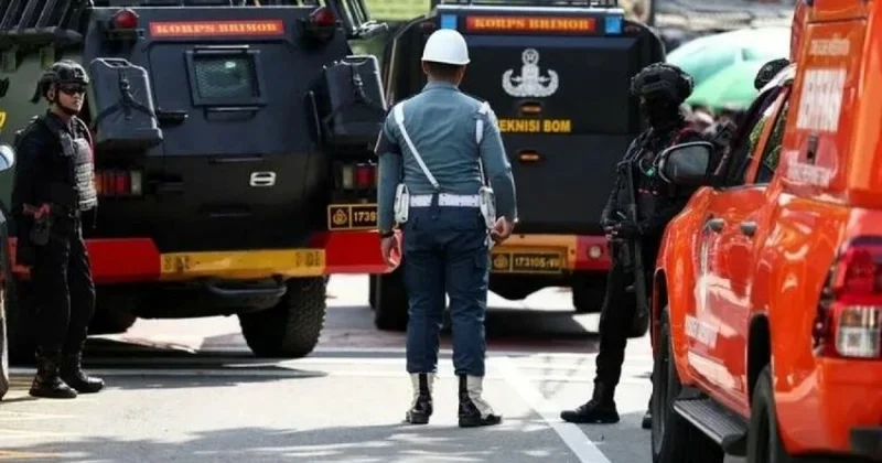 Взрыв прогремел в школьной мечети Индонезии: более 50 человек пострадали