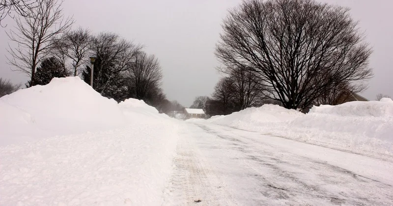 Трассы закрыли в ряде регионов Казахстана