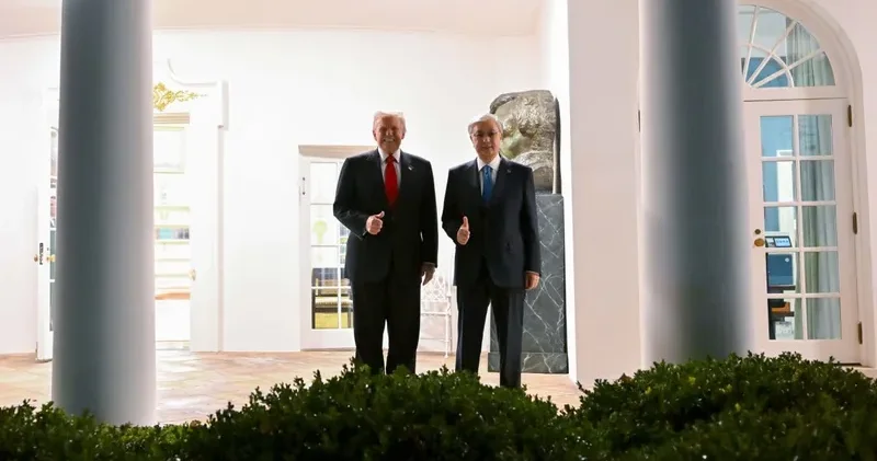 Тоқаевтың жеке фотографы Мемлекет басшысының Трамппен кездесуі кезінде түсірген суреттер топтамасымен бөлісті