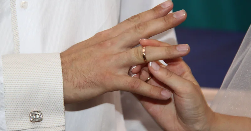 О стране надо думать, а не о том, что ниже пояса!