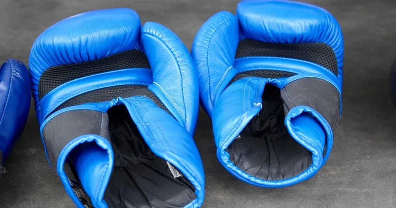 Прямая трансляция по боксу в ОАЭ: кто и когда выйдет на ринг