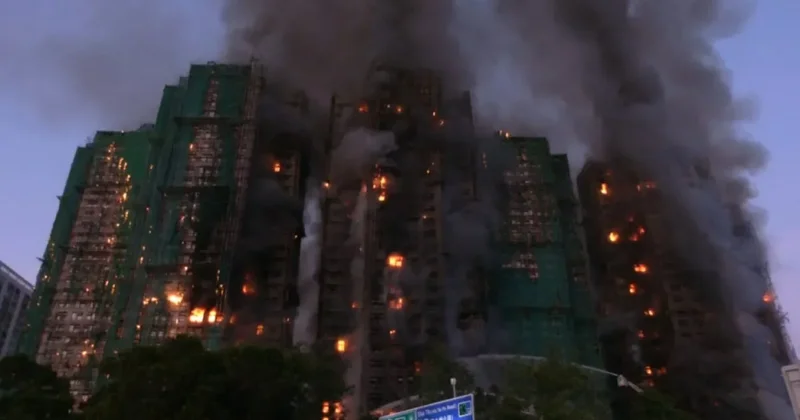 Огненный ад в Гонконге: Пекин пригрозил иностранным СМИ