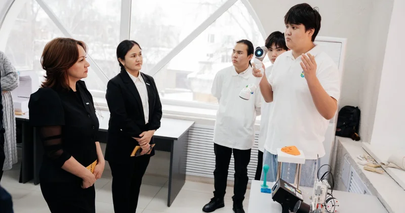 Мәжіліс депутаты Снежанна Имашева Batys Hub инновациялық орталығының жұмысымен танысты