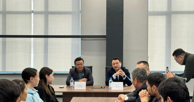 Депутаты Мажилиса обсудили вопросы поддержки детского спорта с жителями Жезказгана