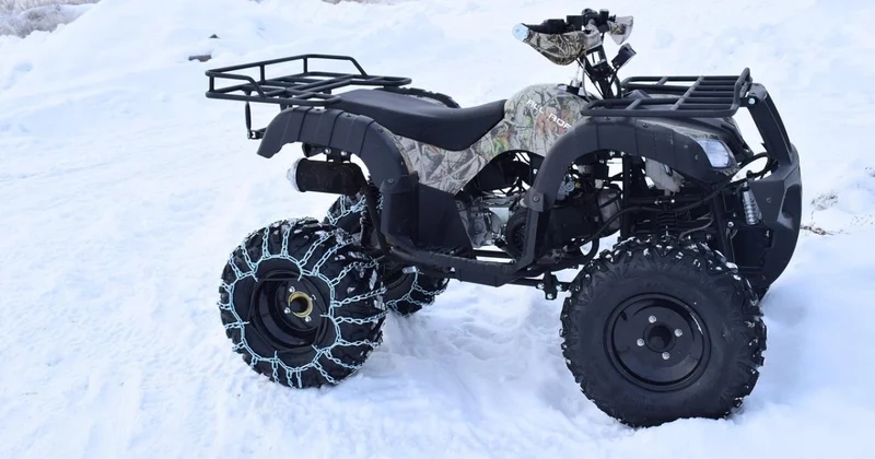 Инспекторы рыбхозяйства провалились под лед в Атырау