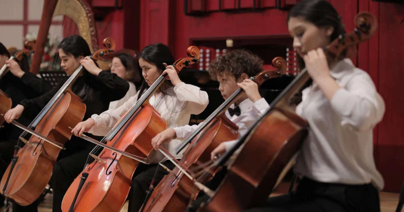 Святая к музыке любовь