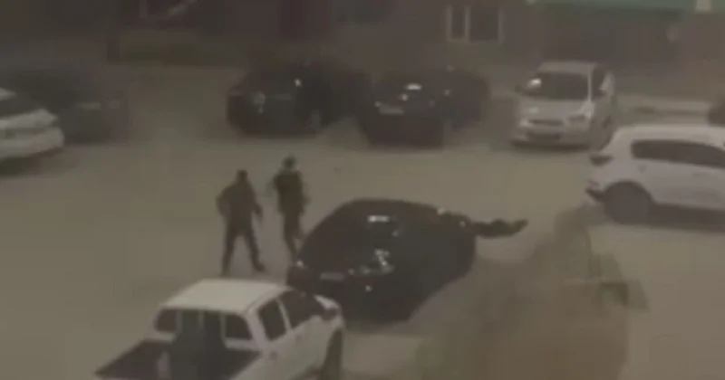 Мужчину вытащили из машины и избили в Актау (видео)