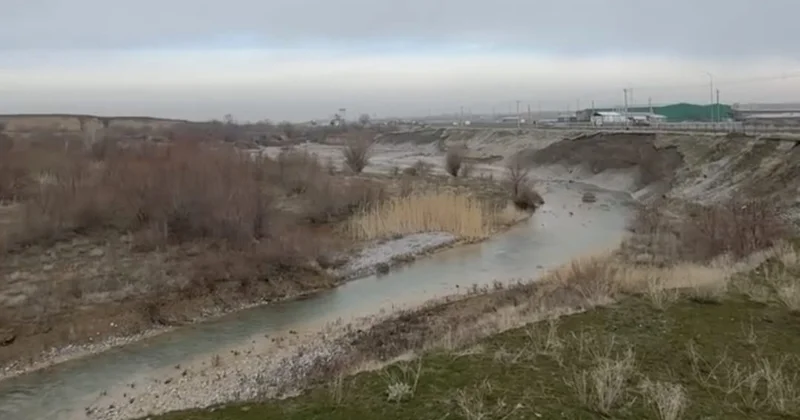 Түркістан облысында су арнасынан аудандық маңызы бар жолға қауіп төніп тұр