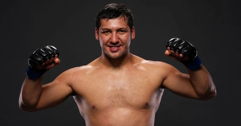 Казахстанец Дияр Нургожай одержал первую победу в UFC