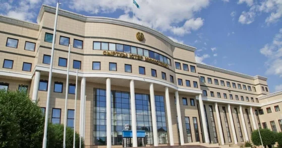 Министры иностранных дел Казахстана и Кувейта обсудили ситуацию на Ближнем Востоке