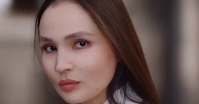 Акимат Алматы поздравил актрису Жулдыз Абдукаримову с 8 Марта