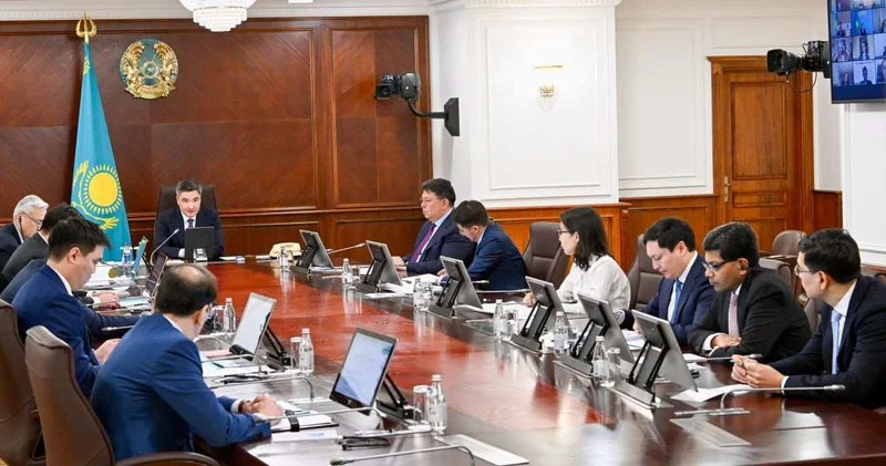Олжас Бектенов провел заседание Совета с международными финансовыми организациями