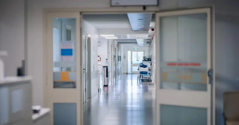 В поликлинике Астаны деньги для лечения пациентов тратили на поездки в Италию