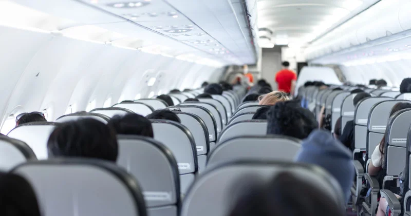 Астанаға ұшқан рейсте бірден төрт дәрігер жолаушыны құтқарып қалды