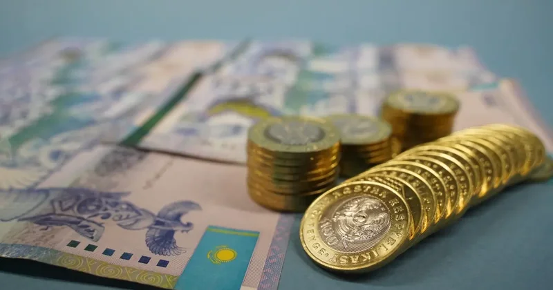 Пороги достаточности для снятия пенсионных не будут поднимать в Казахстане в этом году