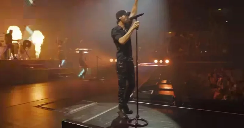 В Минкультуры оценят этические риски, связанные с концертами Энрике Иглессиаса в РК