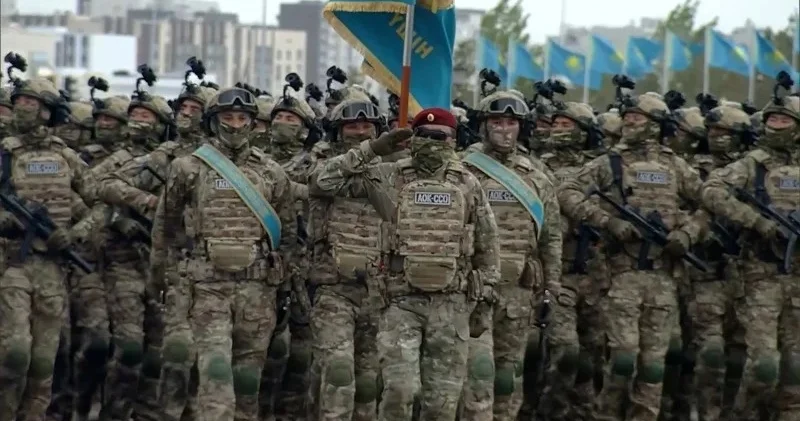 Биыл әскери шеру өте ме