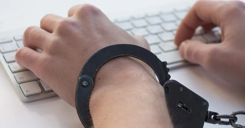 Түркістан облысында полицейлер мен олардың сыбайластары сотталды