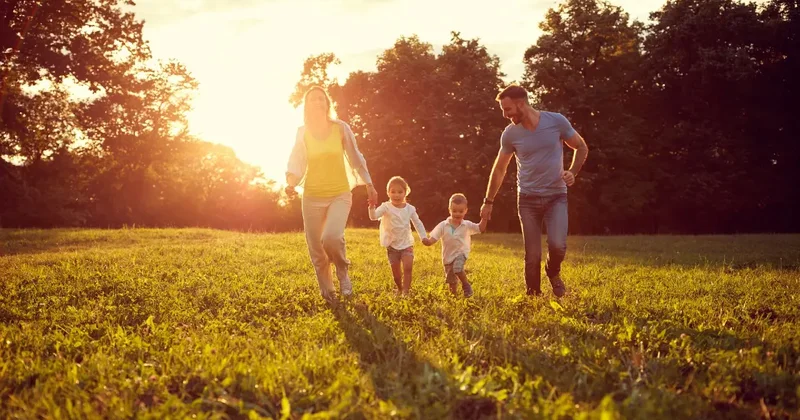 Четыре сокращённые рабочие недели: календарь выходных в Казахстане на май