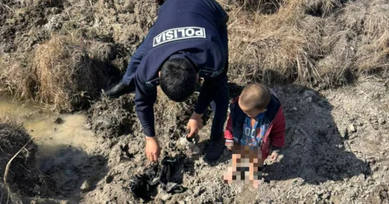 Трехлетний ребенок заблудился в степи в области Абай