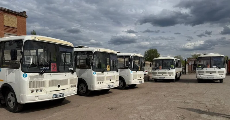 В Степногорске на пригородные маршруты вышли 12 новых автобусов