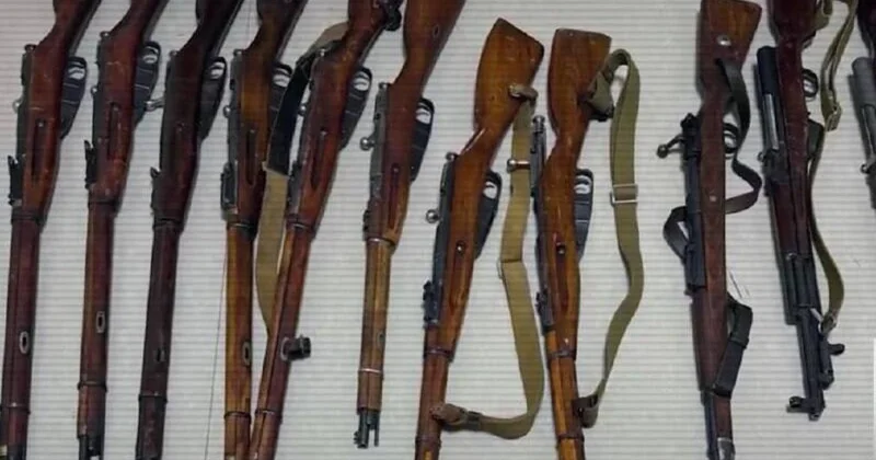 Незаконный оборот оружия: партию пневматики и ножей изъяли в Алматы