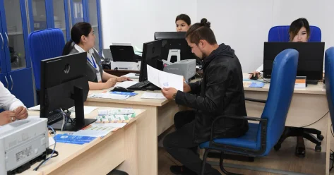 Качественнее консультировать казахстанцев призывает эксперт