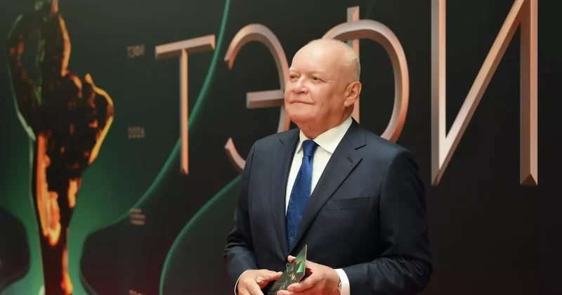 Дмитрий Киселев ТЭФИ 2026 ұлттық телевизиялық сыйлығының лауреаты атанды