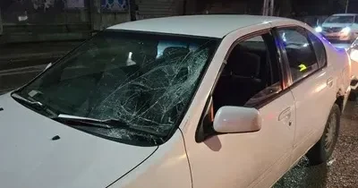 Алматыда жаяу жүргіншіні алдымен бір көлік қағып, кейін екіншісі басып кетті