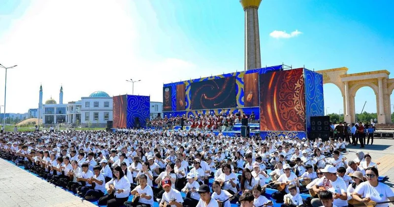 Домбыра күнінің дүбірі