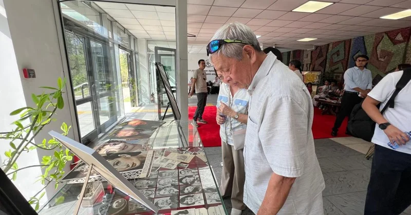 В Казахфильме открылась выставка к 80 летию Ментая Утепбергенова