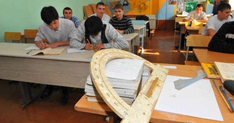 Мектептегі оқуды 18 жасқа дейін созу дұрыс па? Сингапур мен АҚШ тәжірибесі Қазақстанға не береді