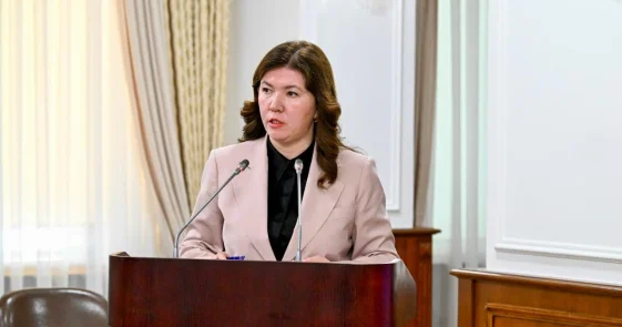 Вынужденная дистанционка детей в Актау: Сулейменова не ответила, кто виноват