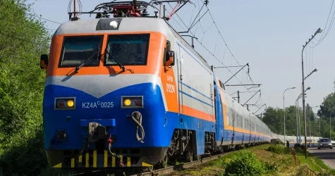 Вдвое увеличить штрафы за выпас скота у железных дорог предлагает КТЖ