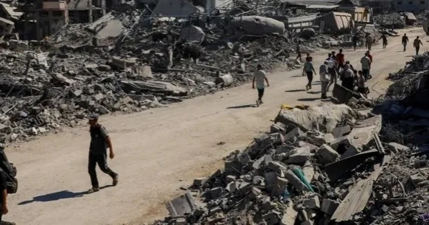 Газада жиналып қалған қоқыс салдарынан ауру тарап жатыр