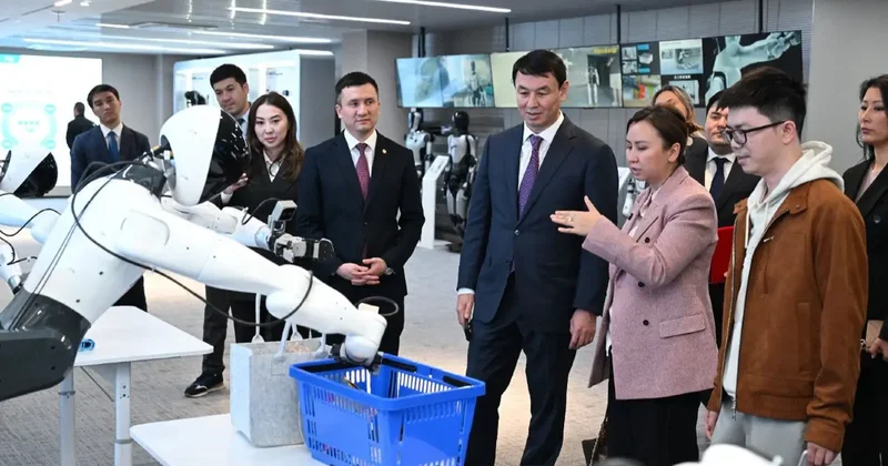 Обучение роботов и подготовка кадров для ИИ: акимат Алматы заключил меморандум с китайской компанией