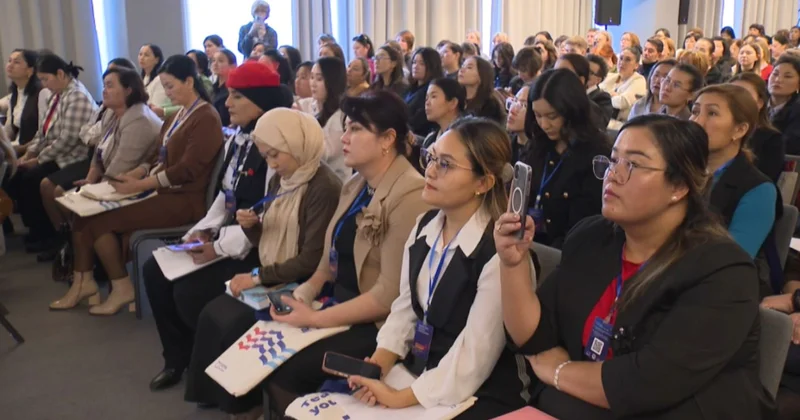 Мектептерде ЖИ көмекші құрал ретінде ғана пайдалануы тиіс