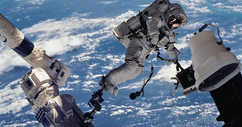 Космосқа ұшып кеткен қытайлық ғарышкерлер енді Жерге қайта алмай отыр