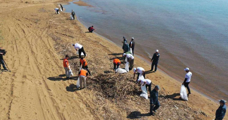 Водоемы рыбохозяйственного значения очищены от мусора и рыболовных сетей