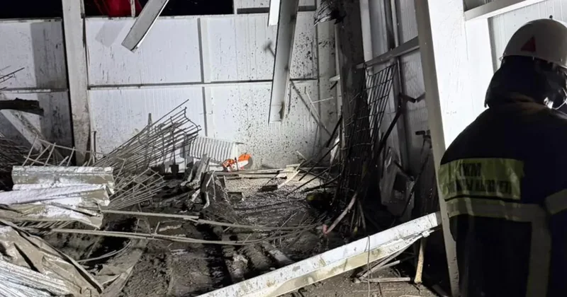 В Павлодаре обрушилась плита перекрытия: под завалами погиб рабочий