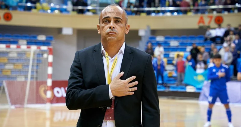 Верой в светлое будущее Казахстана : Рикардо Кака высказался после отставки с поста главного тренера