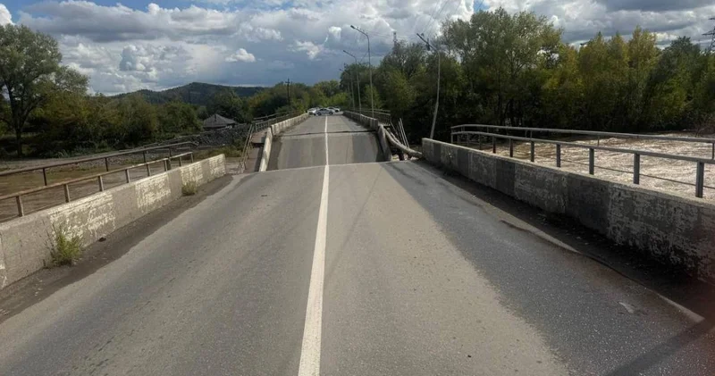 ШҚО да көпір құлағаннан кейін көлік басқарма басшысы қызметінен босатылды