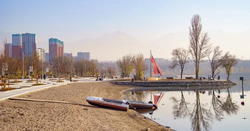 Сайрандағы жағымсыз иіс: Алматы әкімдігі пікір білдірді