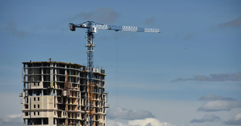 Премии в миллиард при убытках и благотворительность вместо стройки: как главные застройщики Астаны освоили 61 миллиард тенге